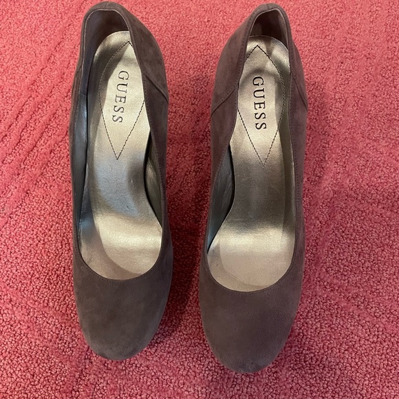 Guess Size 9.5 Grey Suede Heels with Platform - Picture 2 of 5
